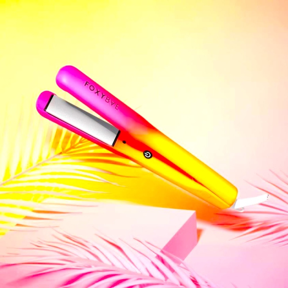 FoxyBae Flat Iron from the neon collection